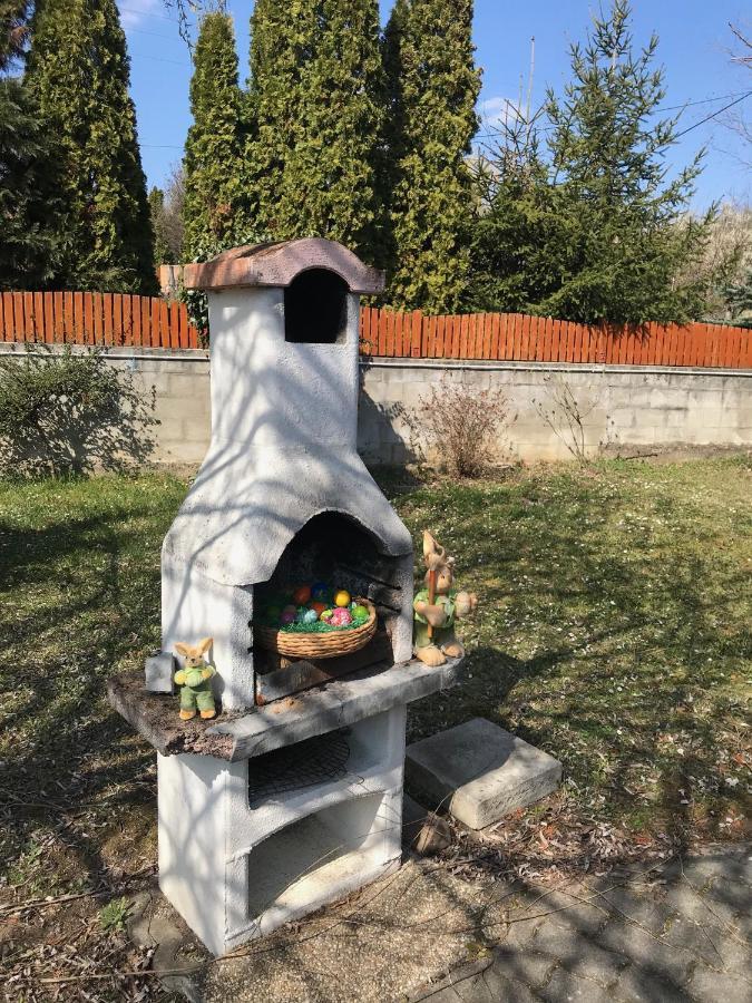 Haus Lucia Apartment Eger Luaran gambar
